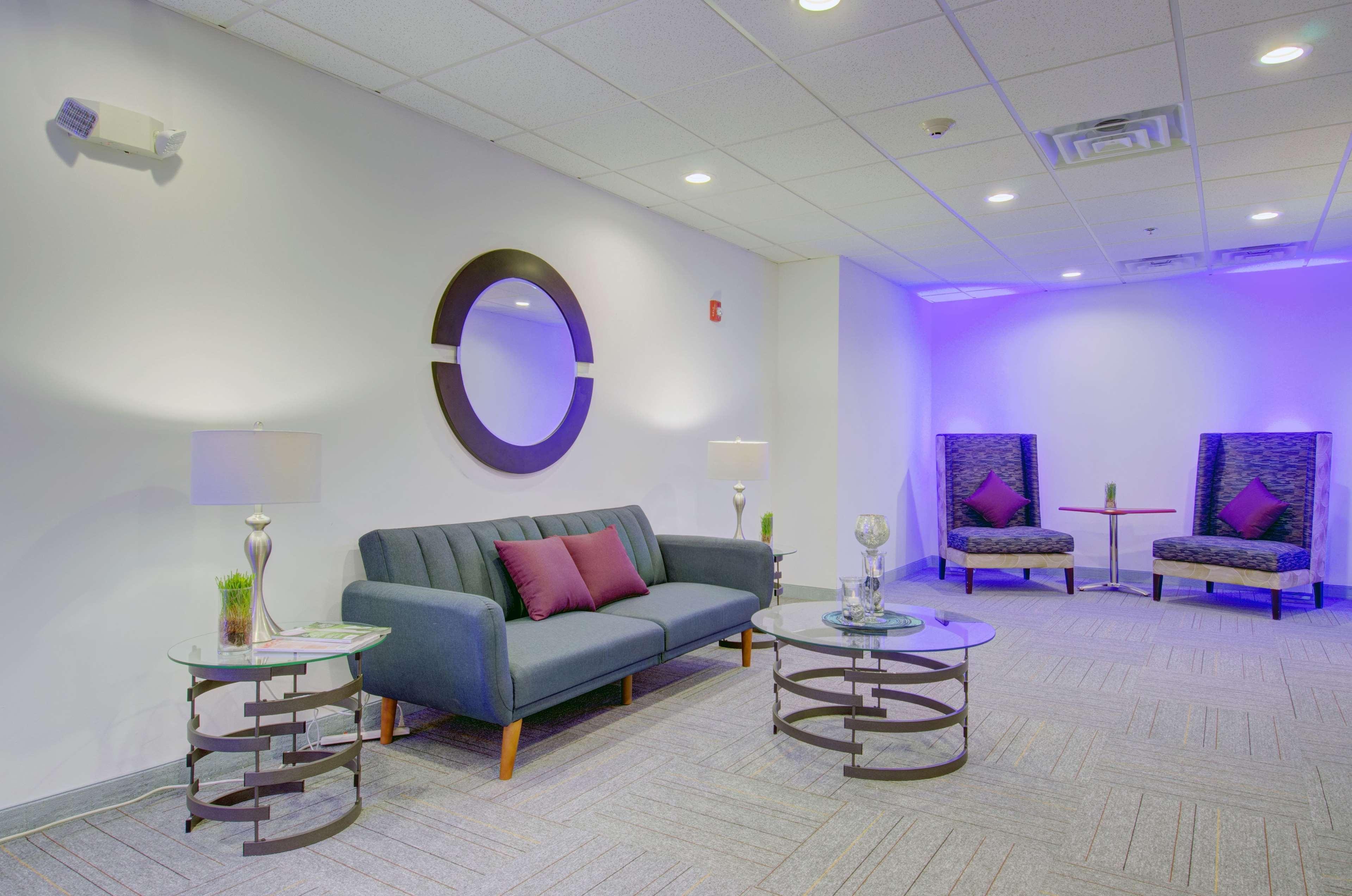 Hampton Inn & Suites Boston/Stoughton Exteriör bild