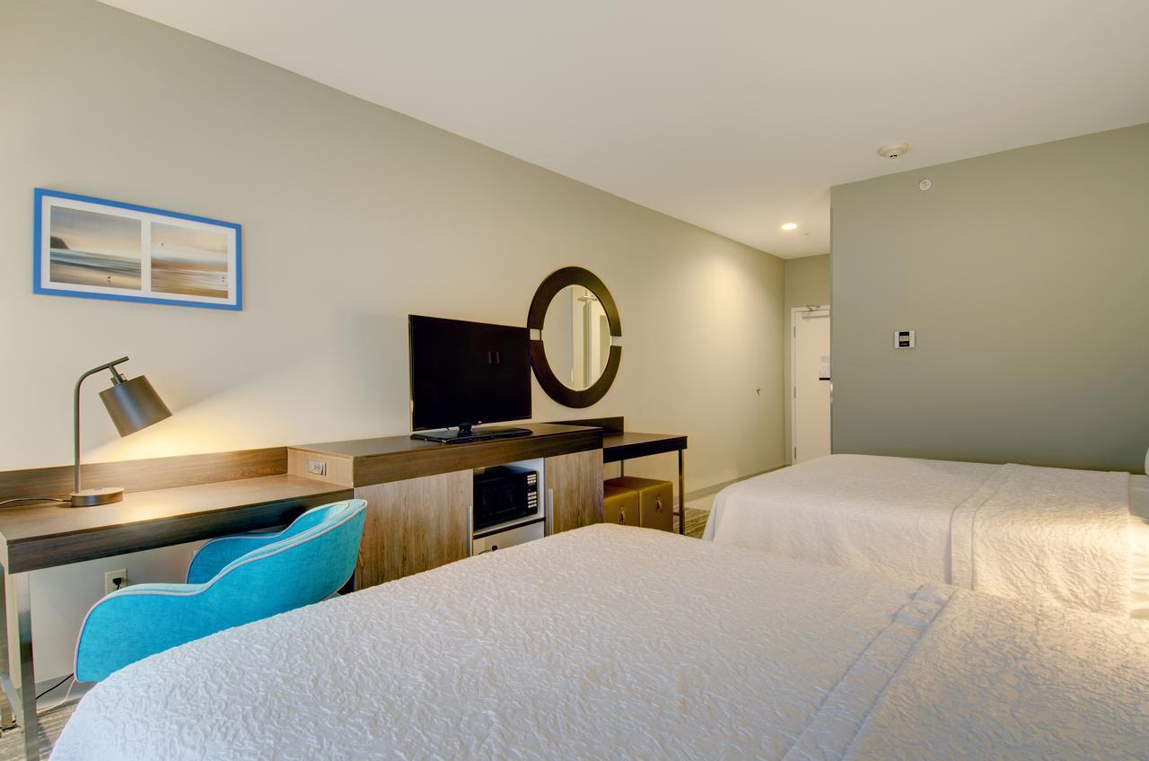 Hampton Inn & Suites Boston/Stoughton Exteriör bild